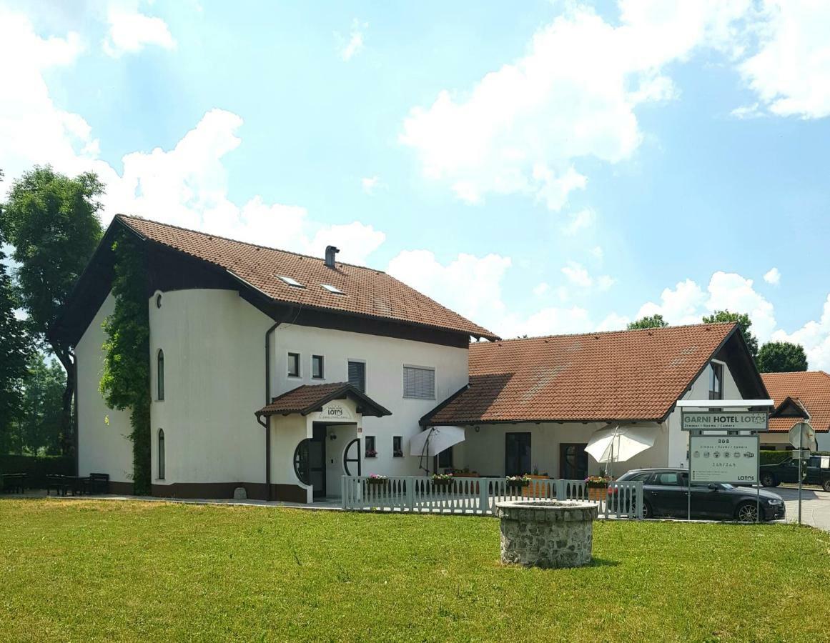 Hop House Garni Hotel Postojna Exterior photo